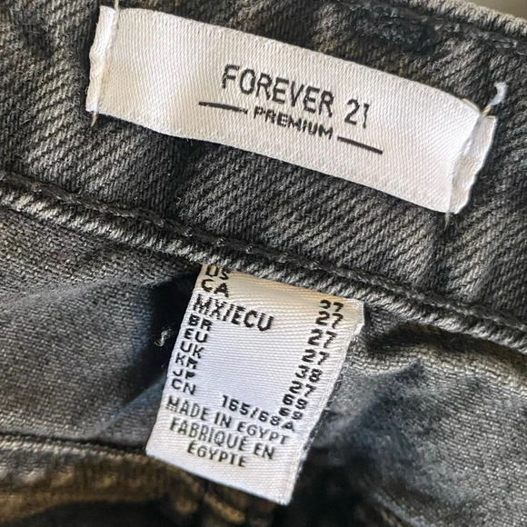 Forever 21 Black High Waisted Denim Jean Shorts Size 27 - Picture 3 of 3